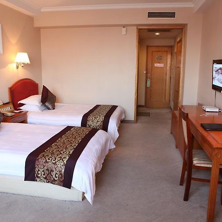 Tianhong Hotel Hocö Kültér fotó