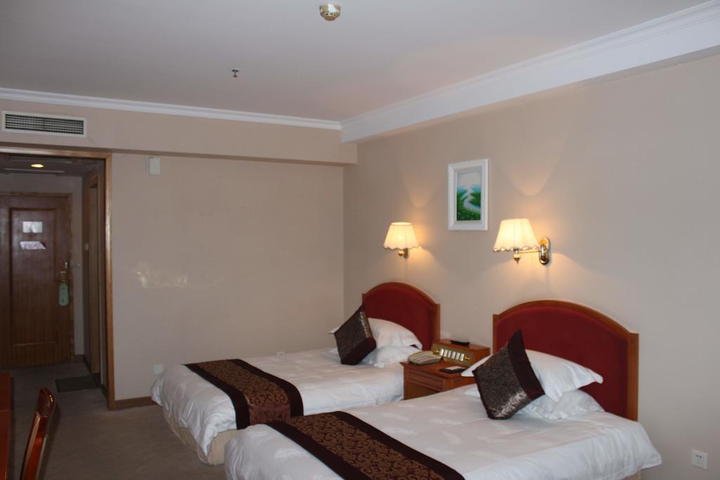 Tianhong Hotel Hocö Kültér fotó